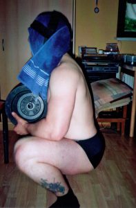 Mai 2010: 45kgs Neckharness in the deep squat
